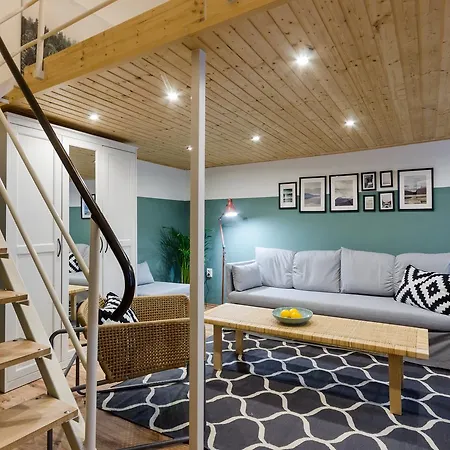Savory Apartment *